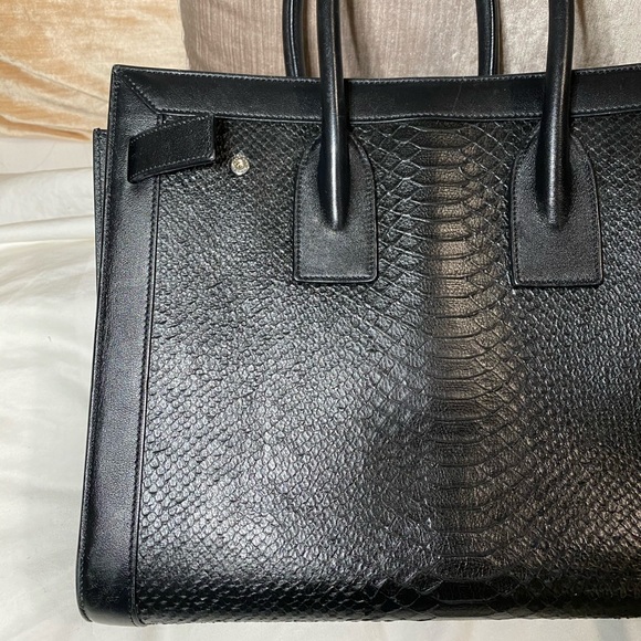 YSL Python Print Sac de Jour - Picture 8 of 14